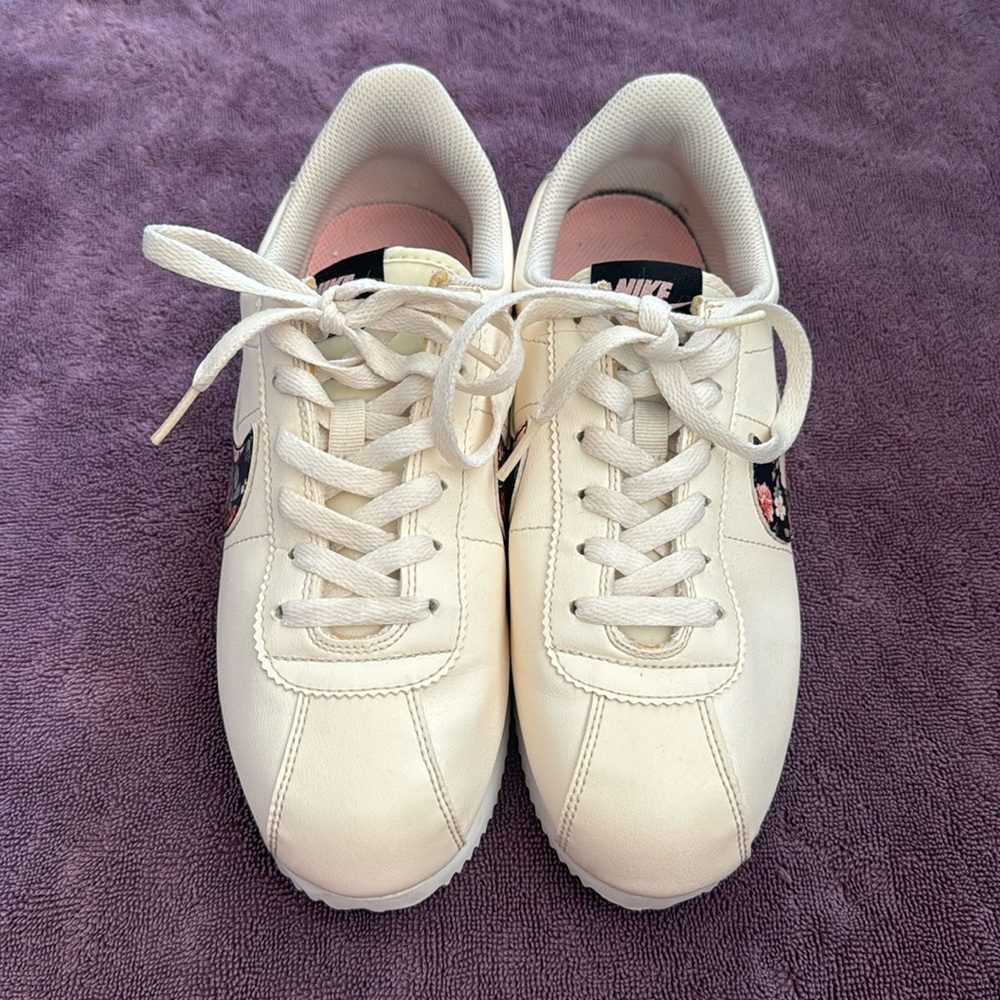 Nike Cortez Floral Shoes - Picture 3 of 3